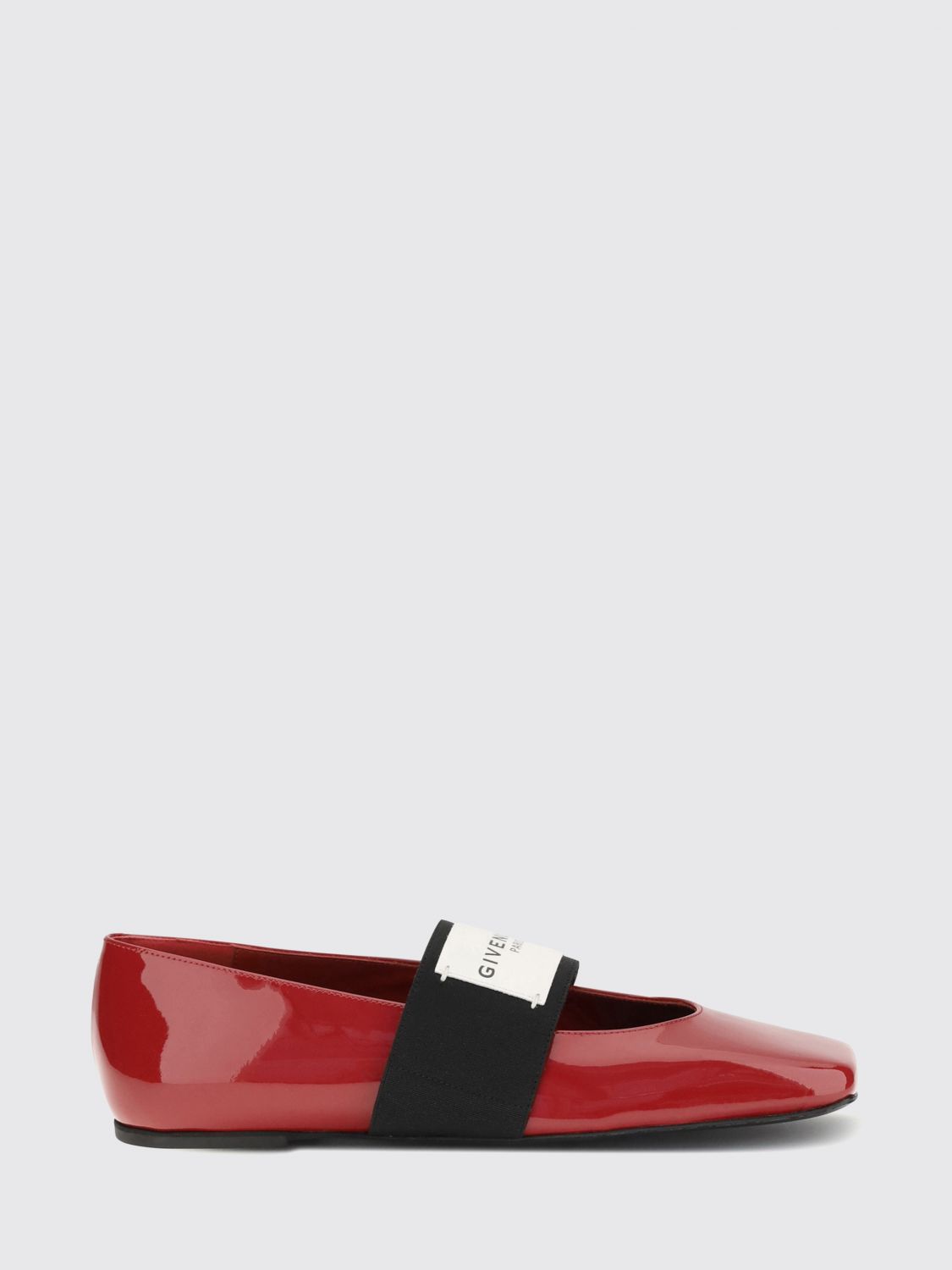 woman's ballet flat