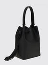 woman's shoulder bag