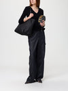 woman's tote bag
