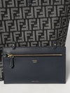 woman's tote bag