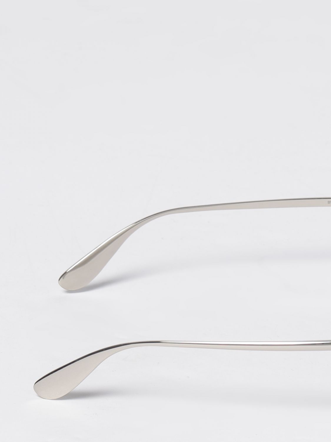 woman's sunglasses