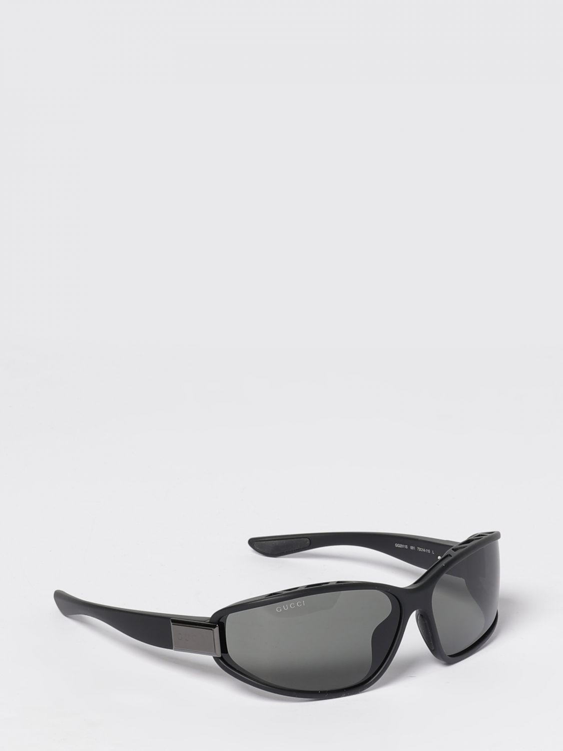 woman's sunglasses