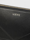 woman's crossbody bag
