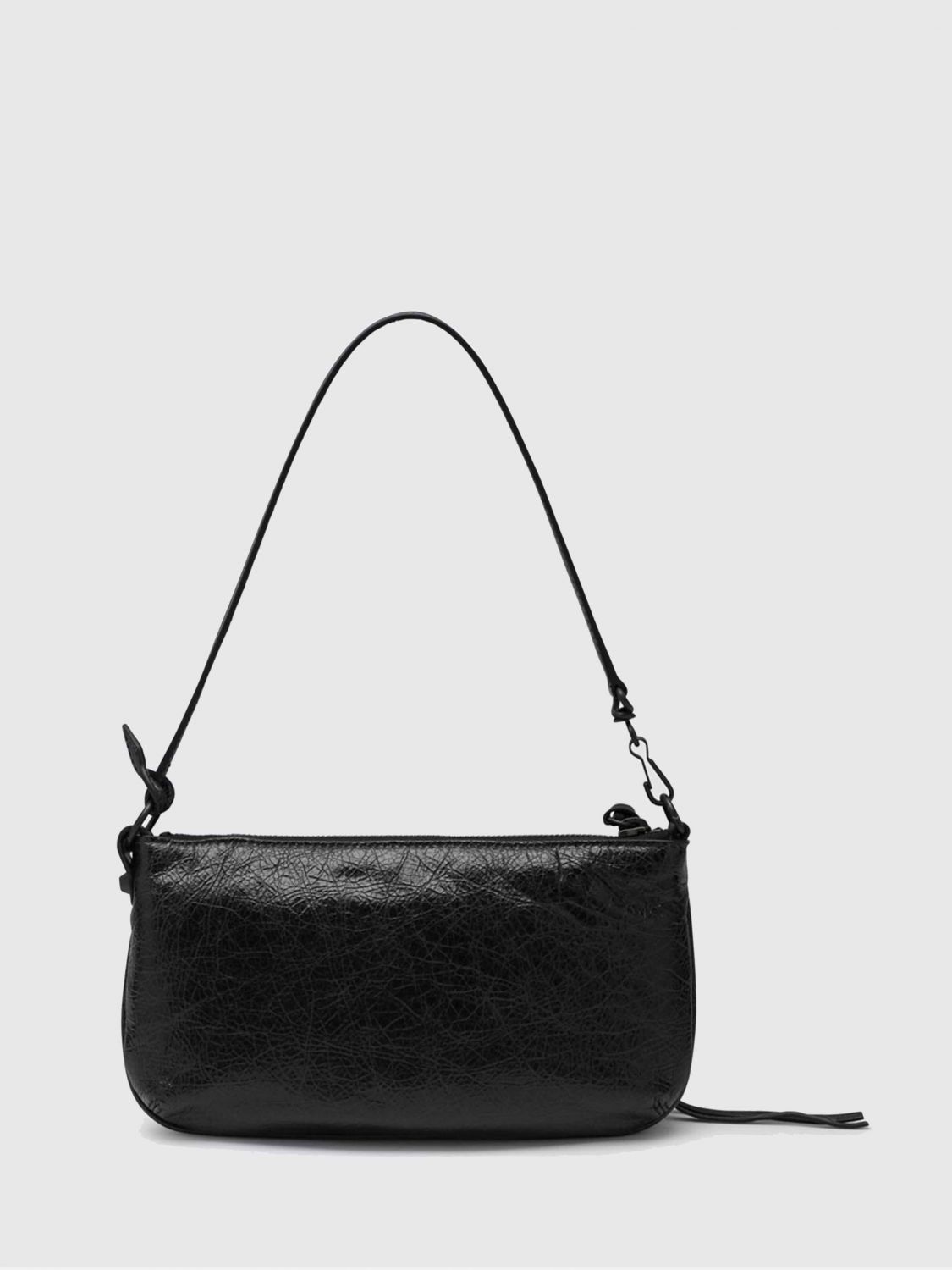 woman's shoulder bag