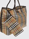 woman's shoulder bag