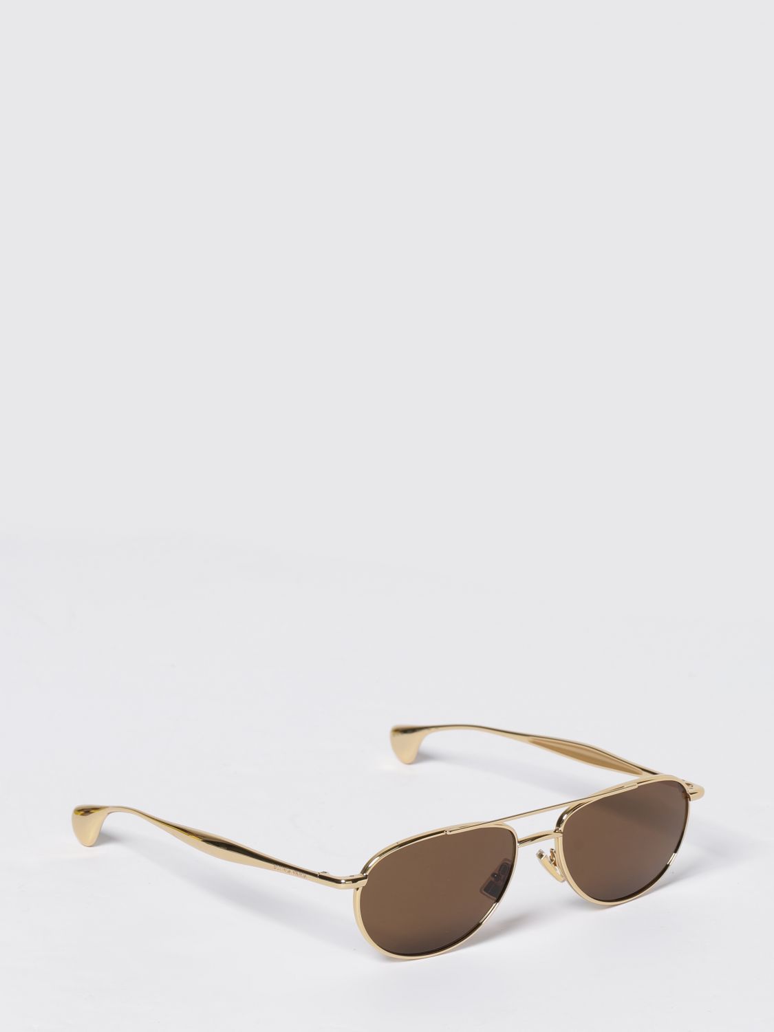 woman's sunglasses