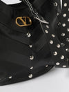 woman's crossbody bag