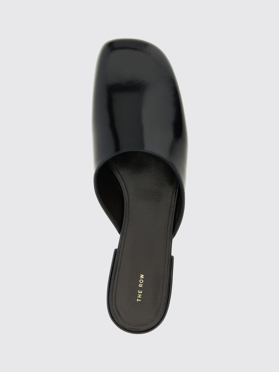 woman's flat shoes