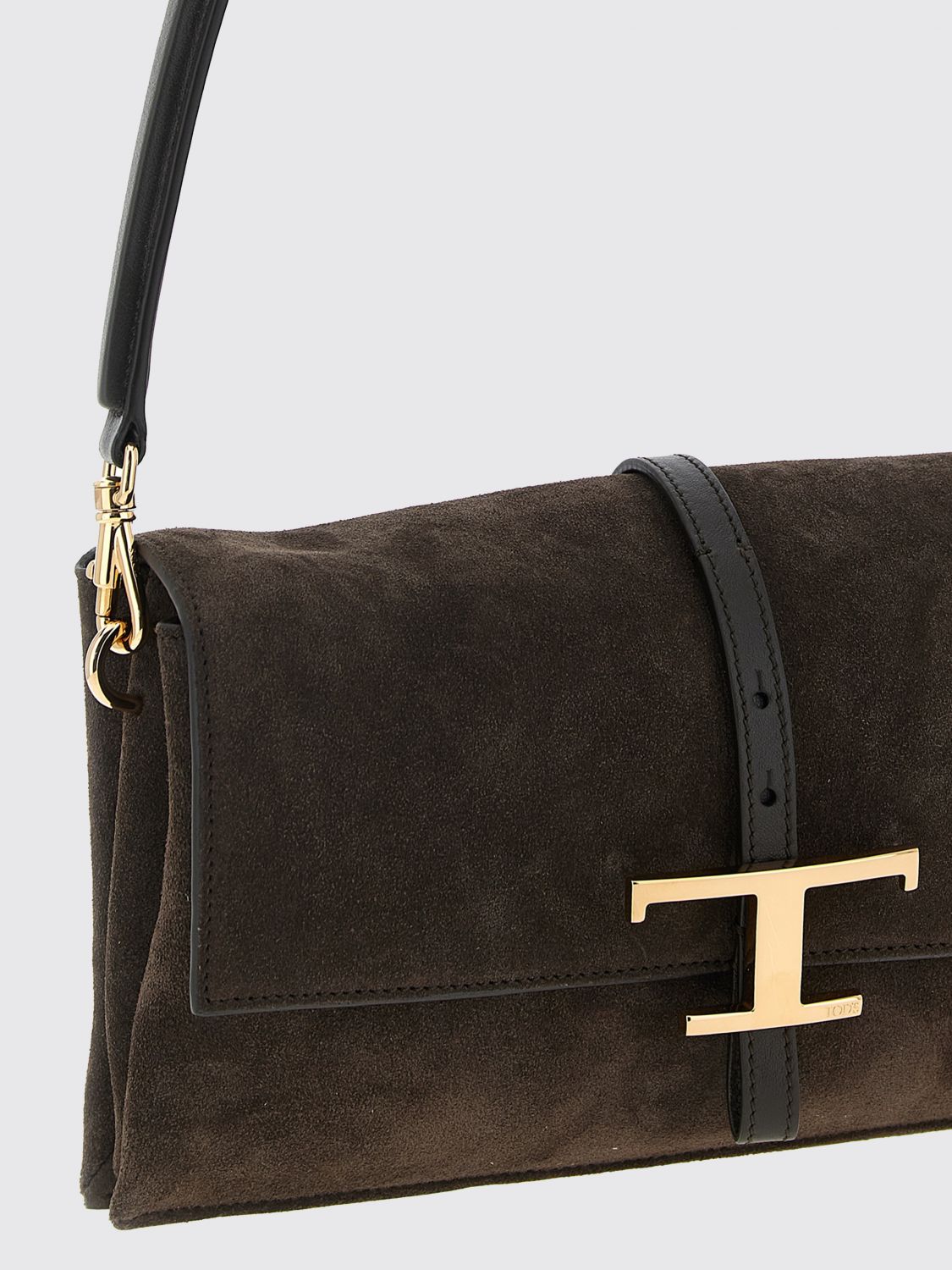 woman's shoulder bag
