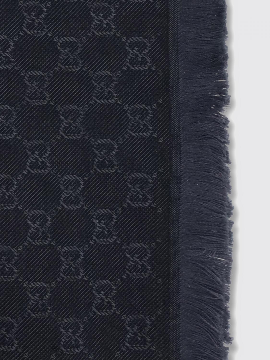 woman's scarf