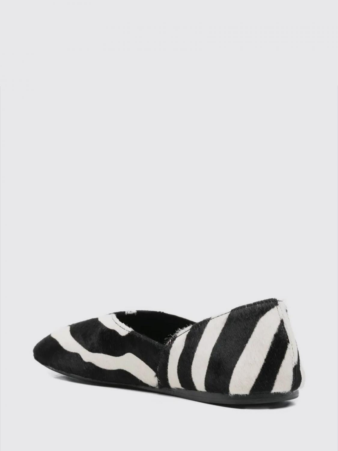 woman's ballet flat