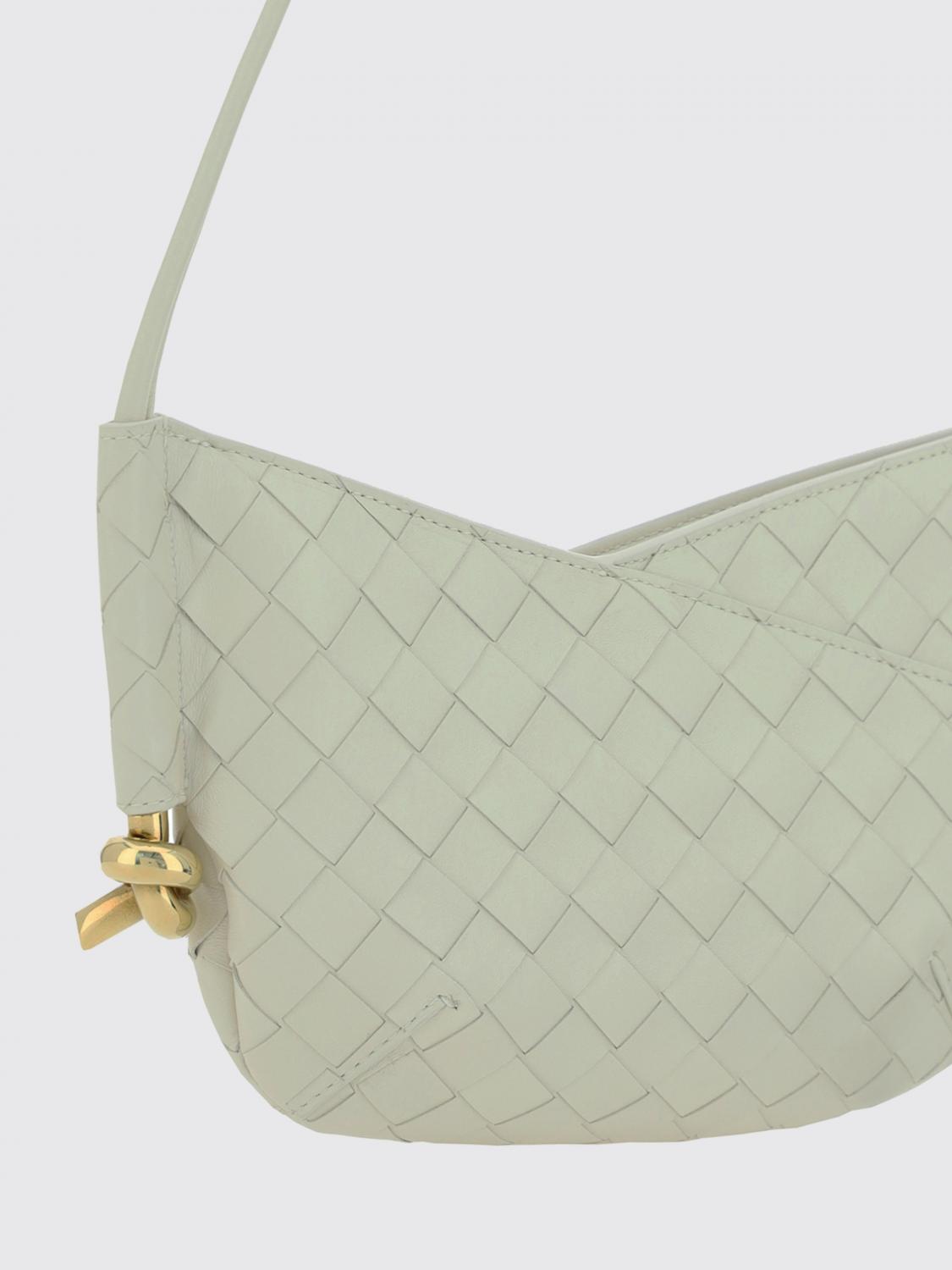 woman's shoulder bag