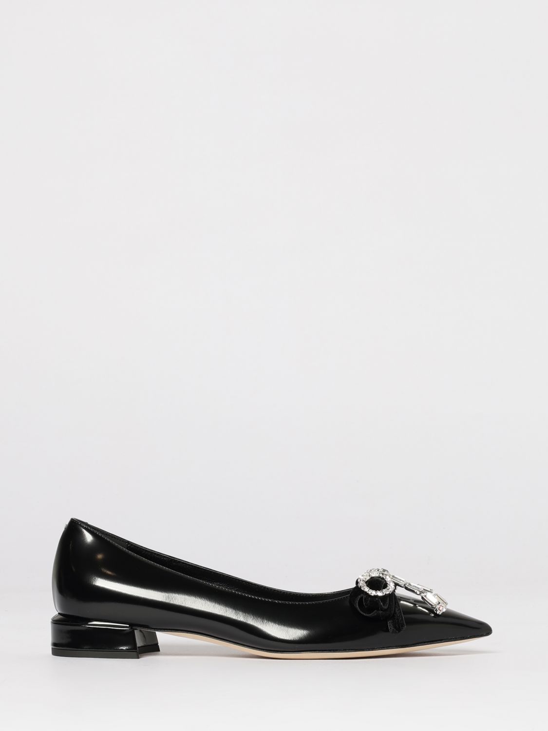 woman's ballet flat
