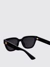 woman's sunglasses