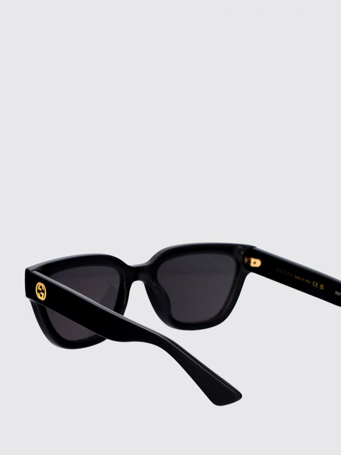 woman's sunglasses