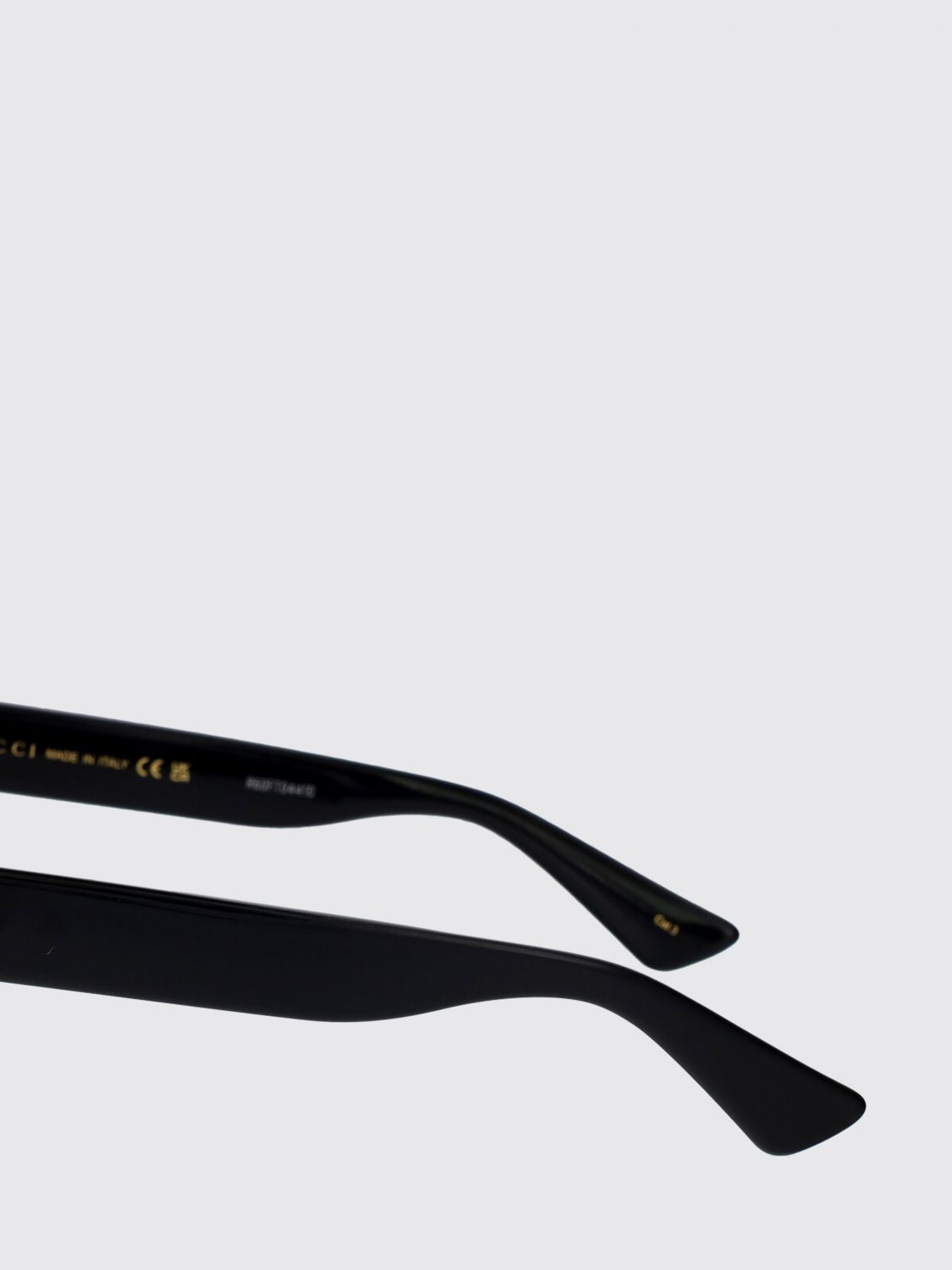 woman's sunglasses
