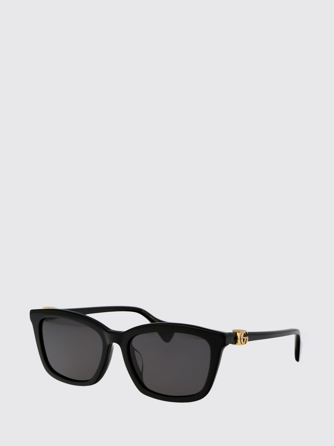 woman's sunglasses