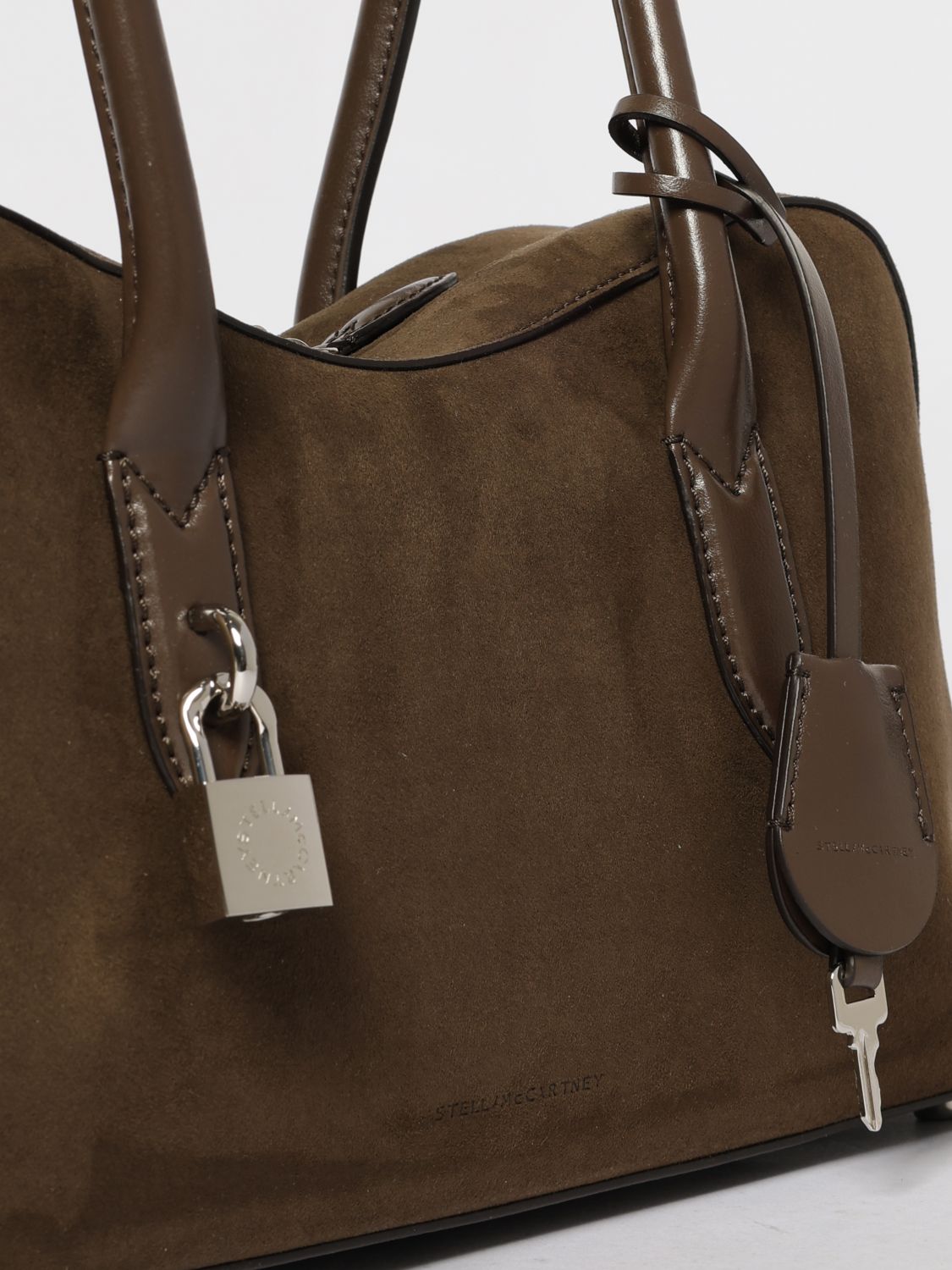 woman's shoulder bag