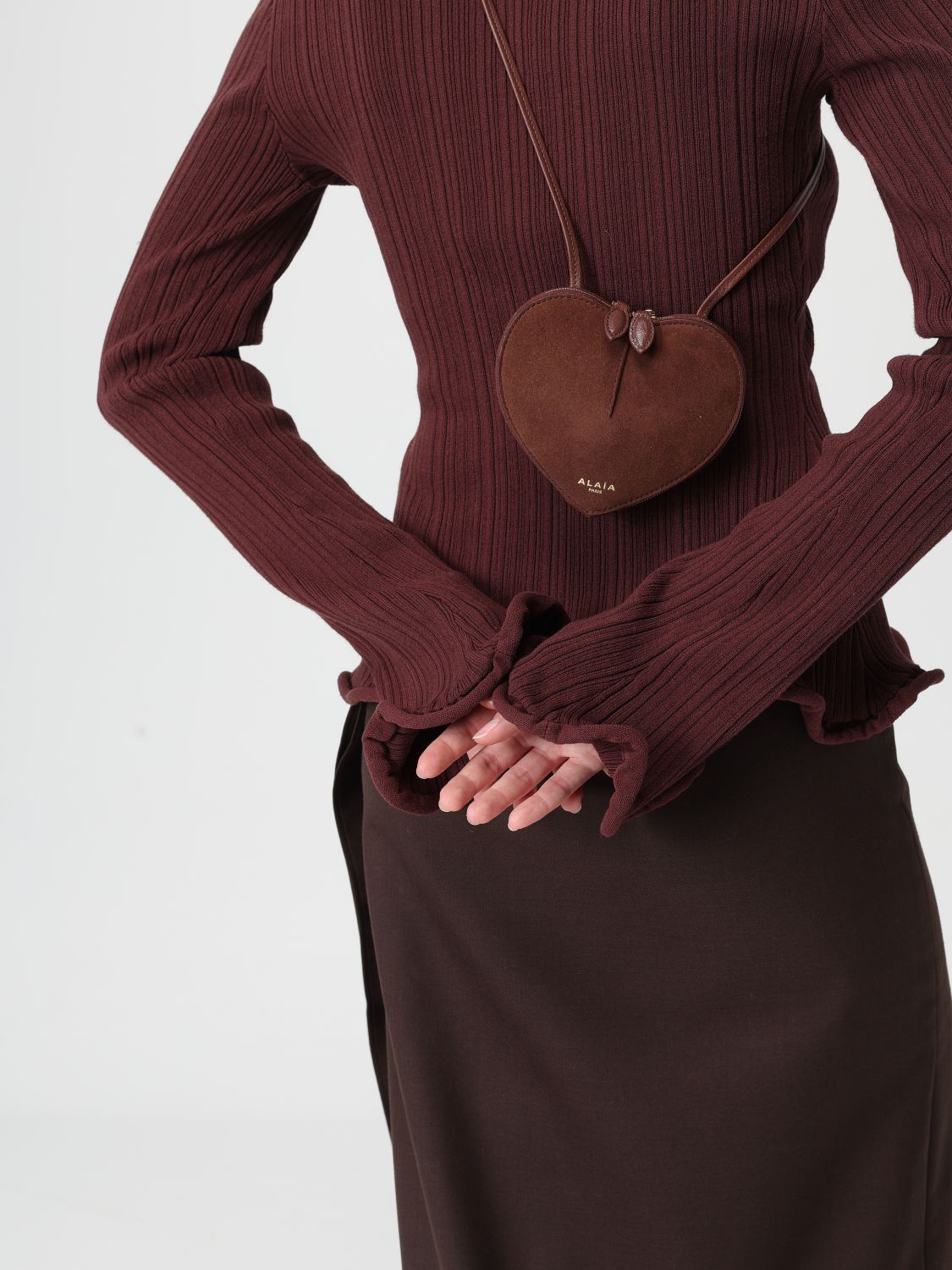 woman's shoulder bag