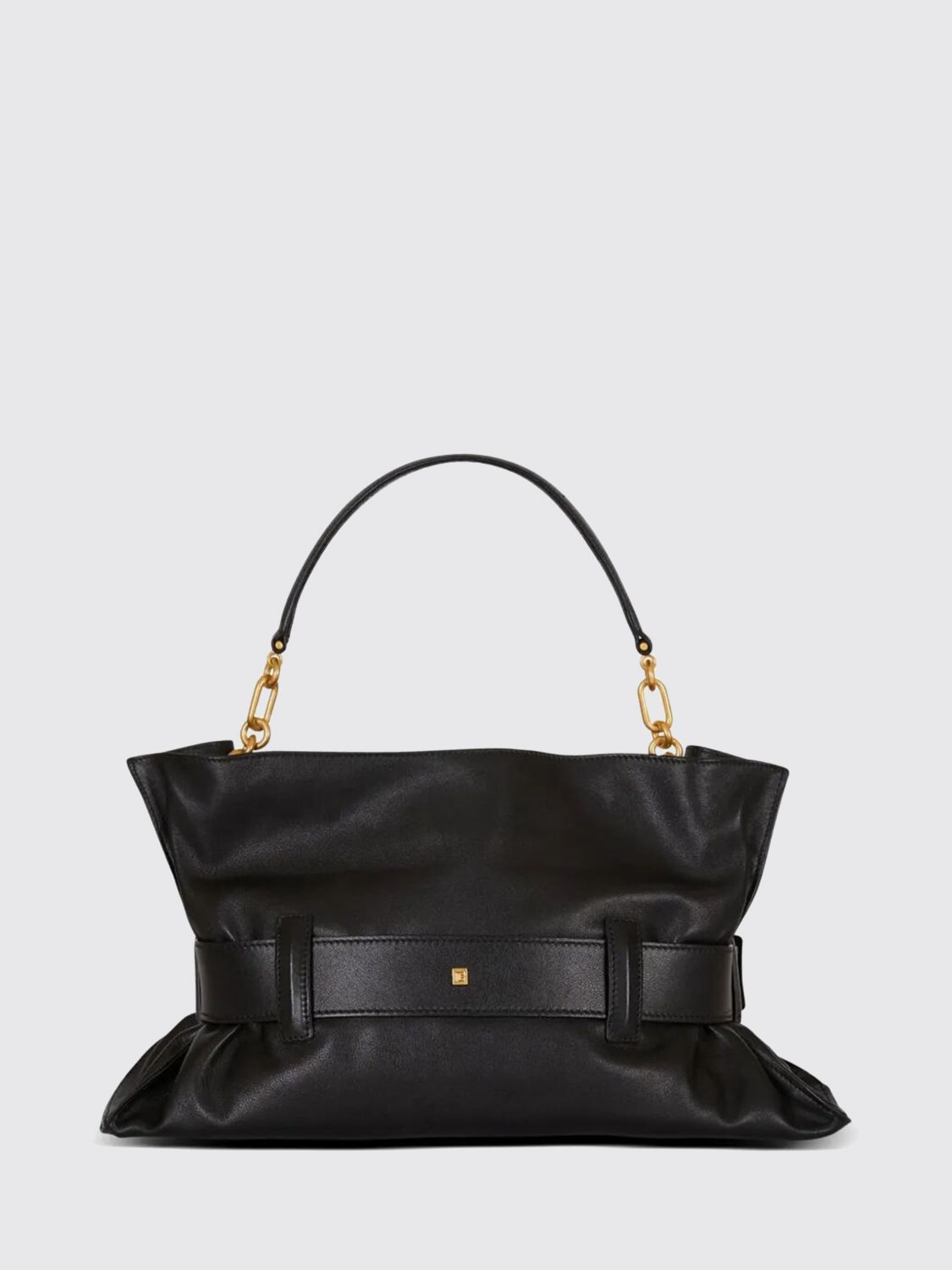 woman's shoulder bag