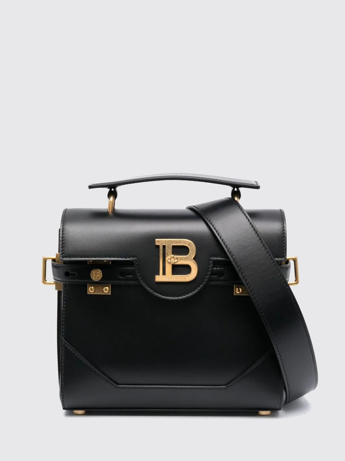 woman's shoulder bag