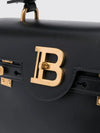 woman's shoulder bag