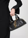 woman's handbag chloé