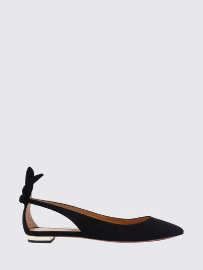 woman's ballet flat
