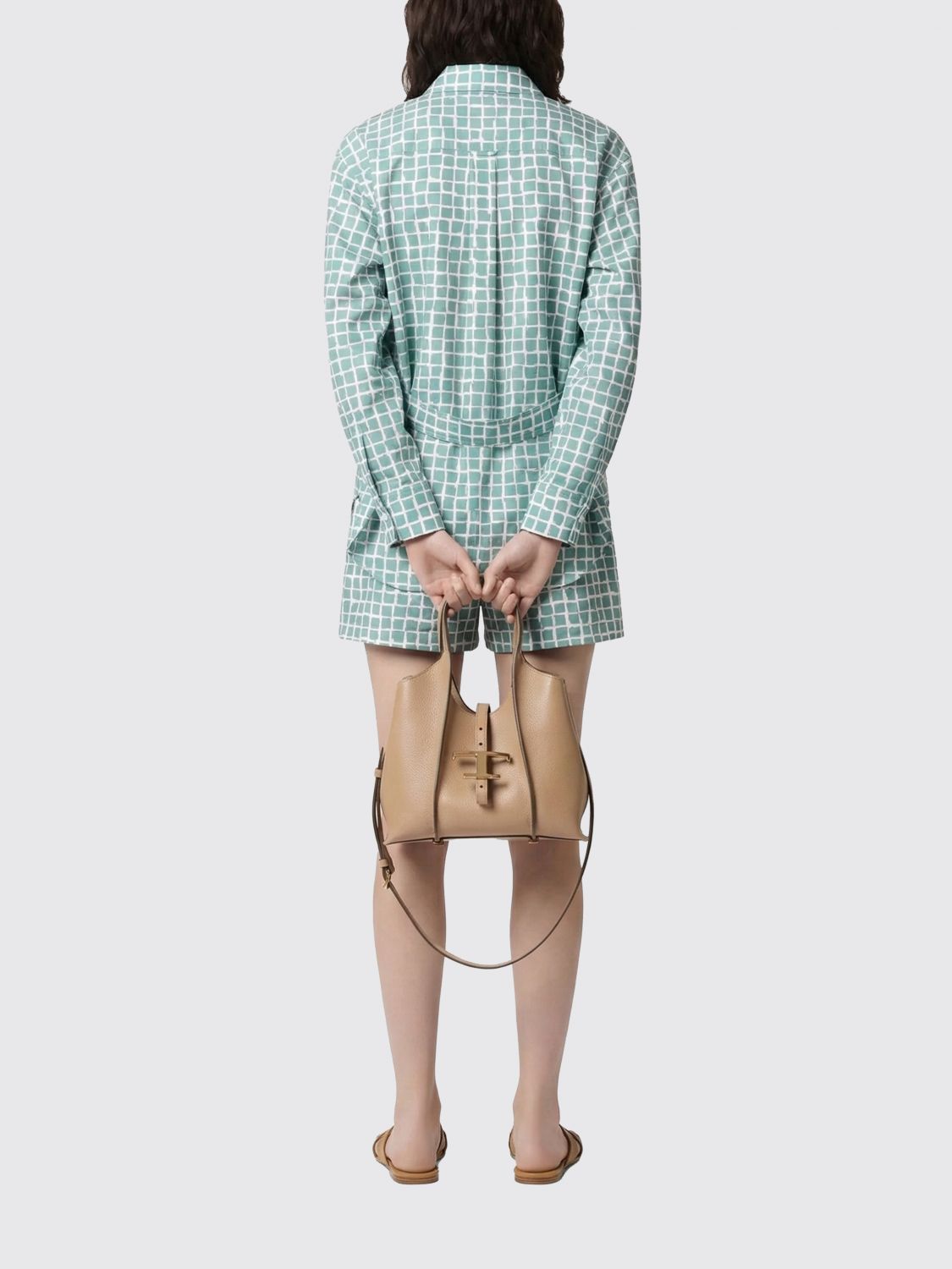 woman's shoulder bag