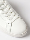 woman's sneakers