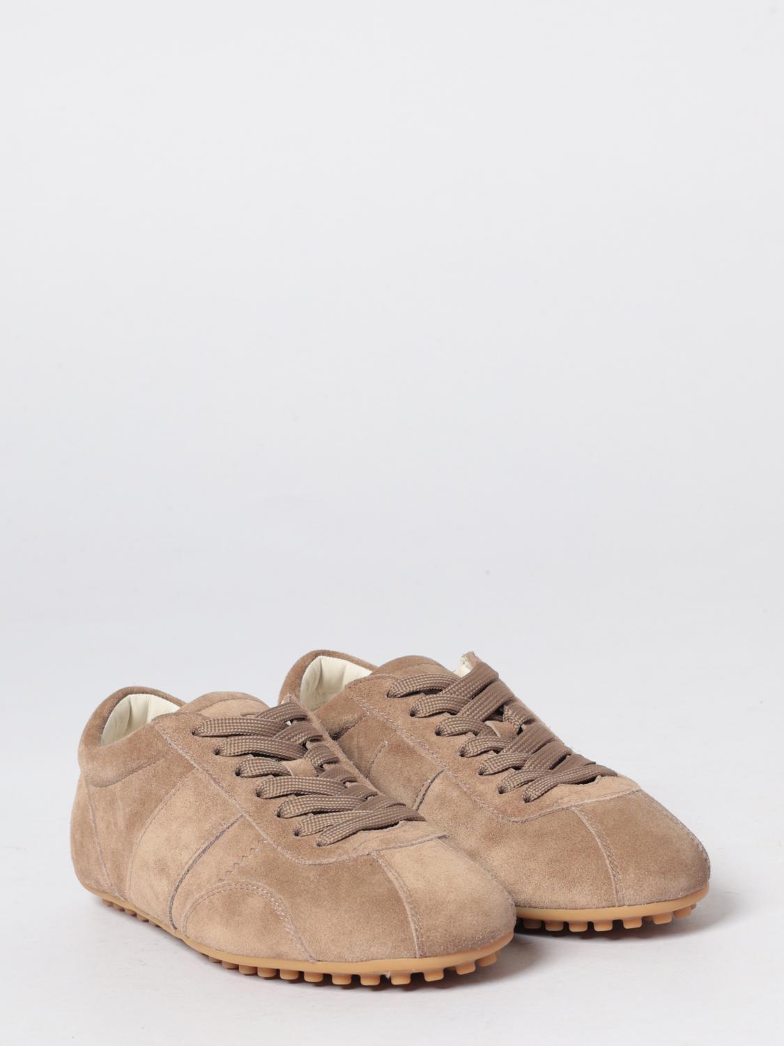 woman's sneakers