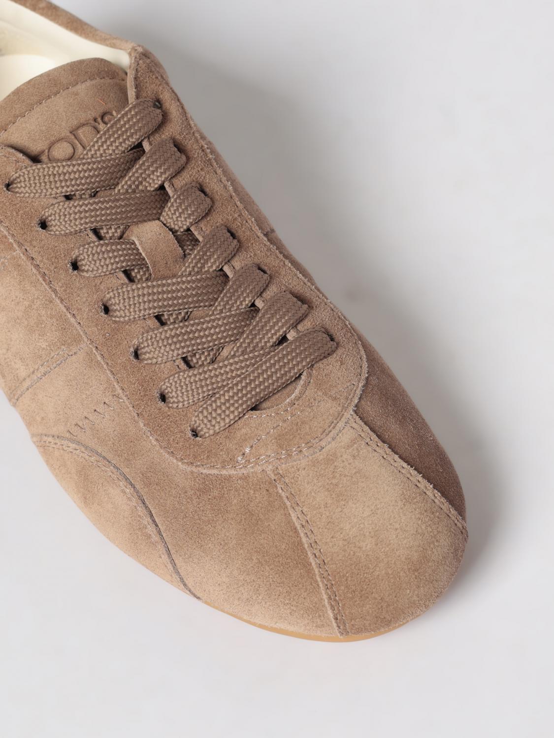 woman's sneakers