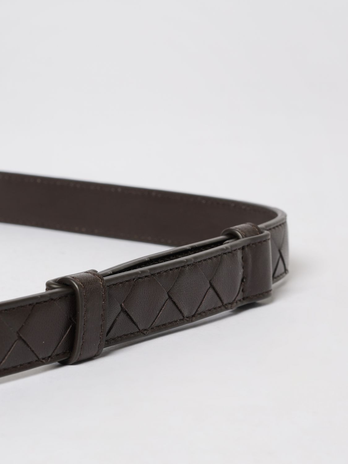 woman's belt