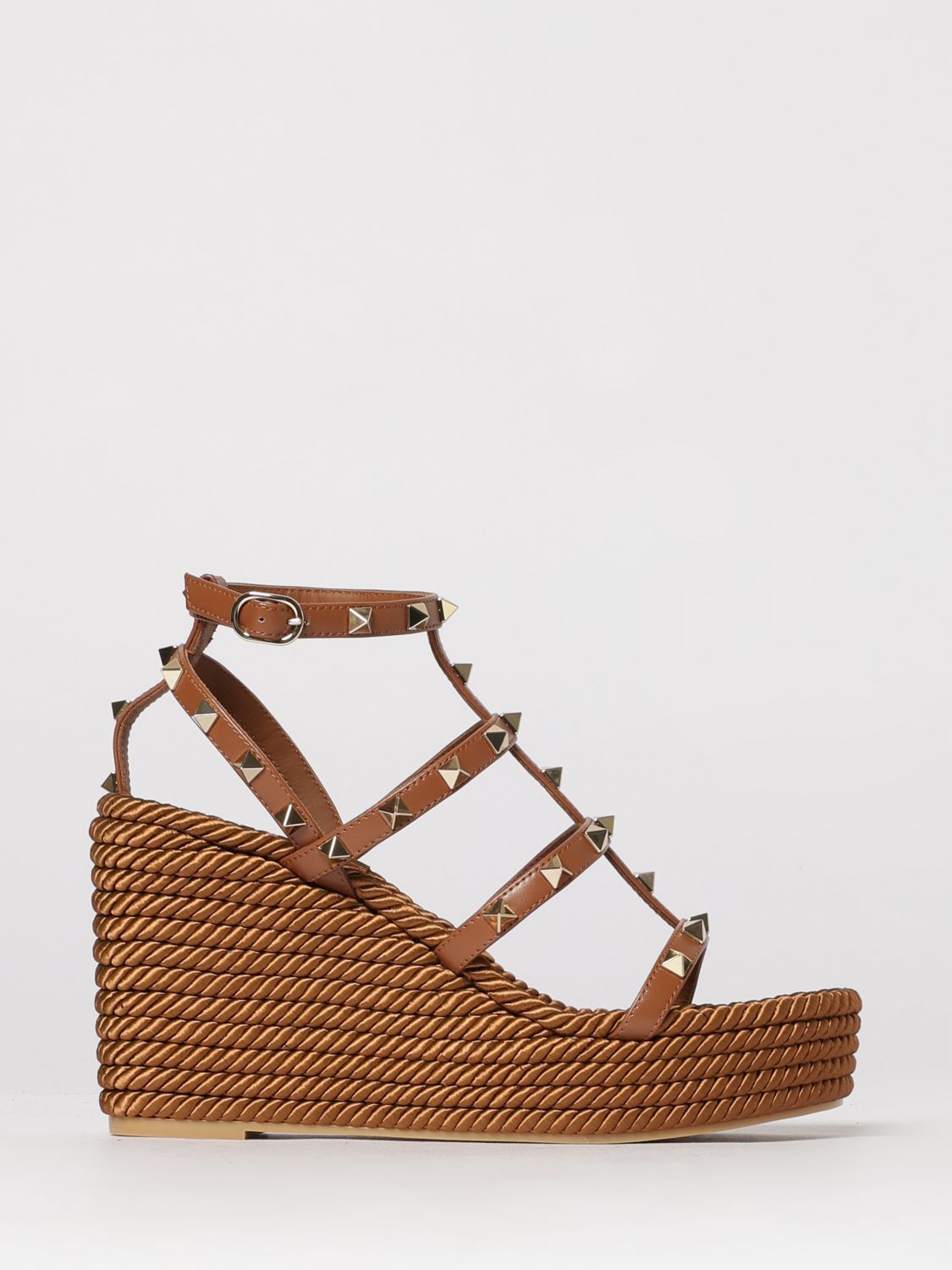 woman's heeled sandal