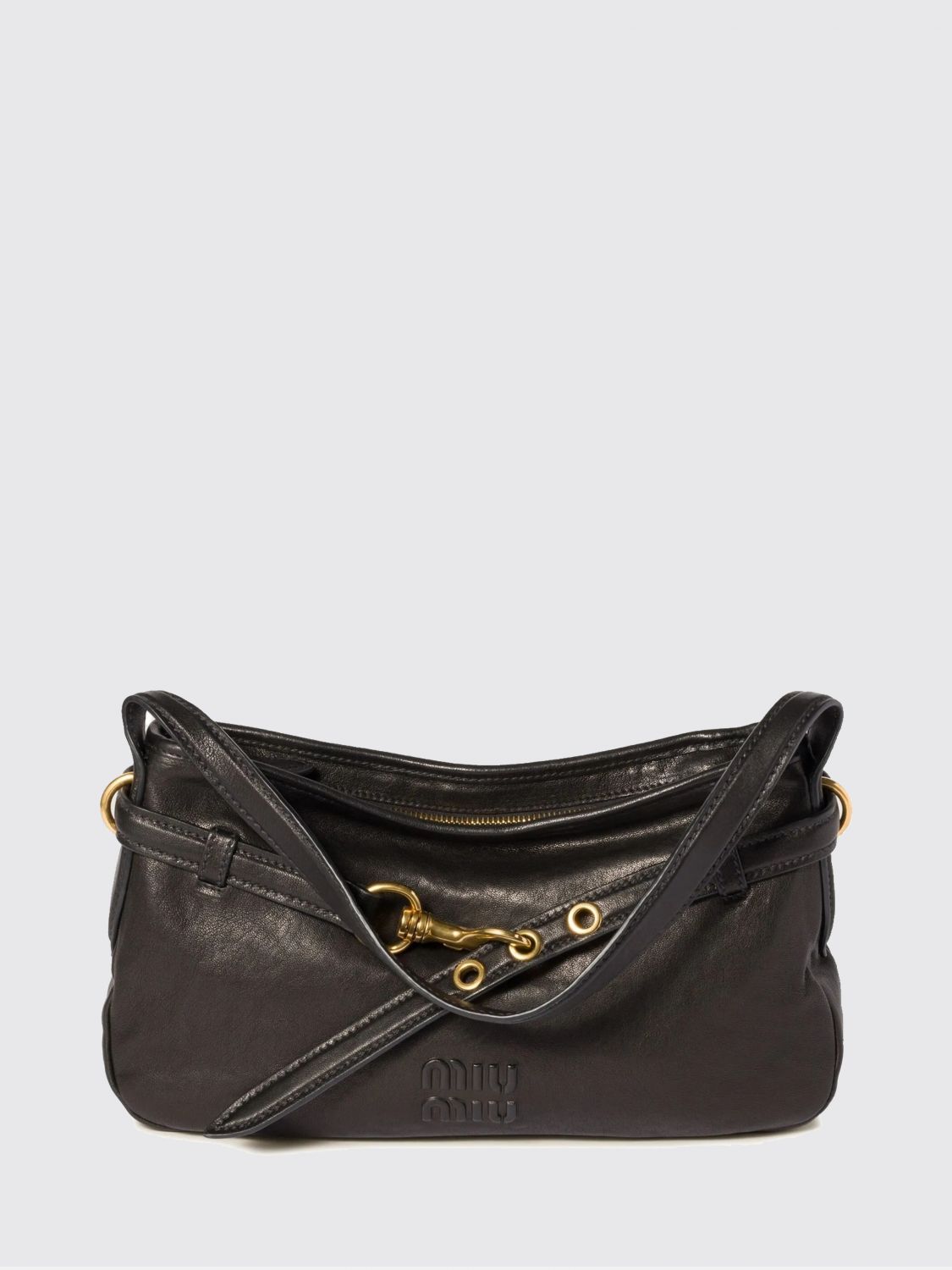 woman's shoulder bag