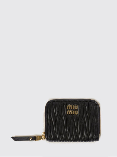 woman's wallet