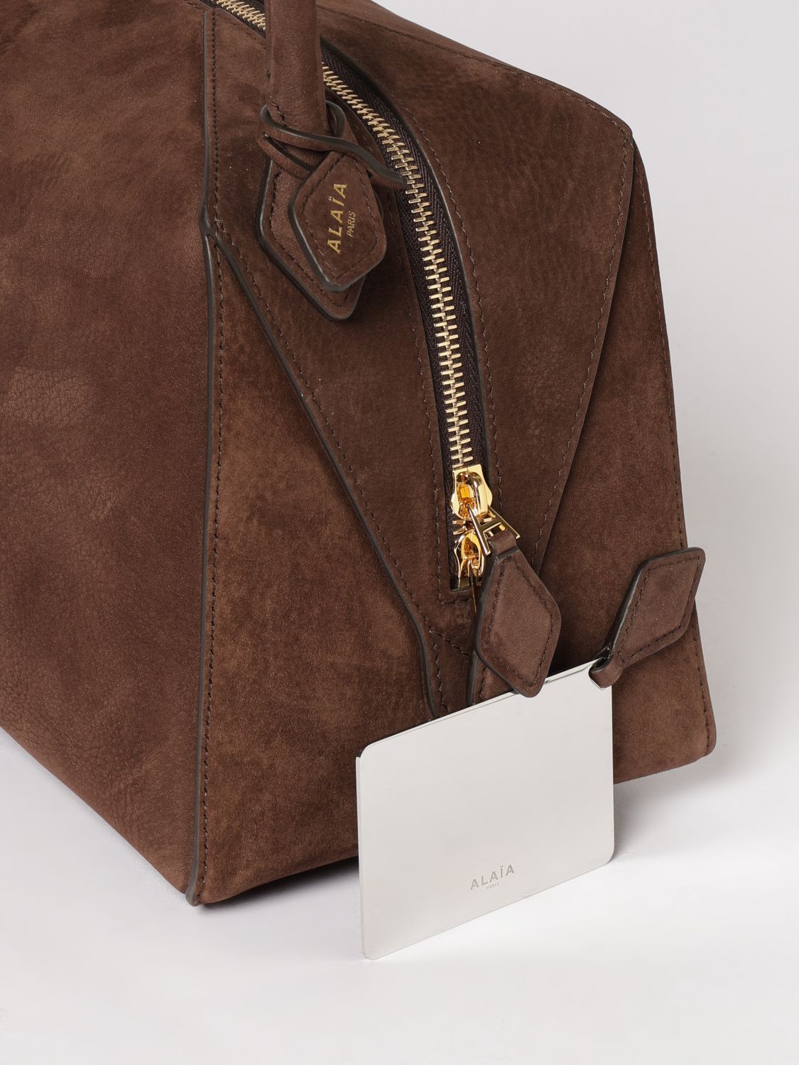 woman's shoulder bag