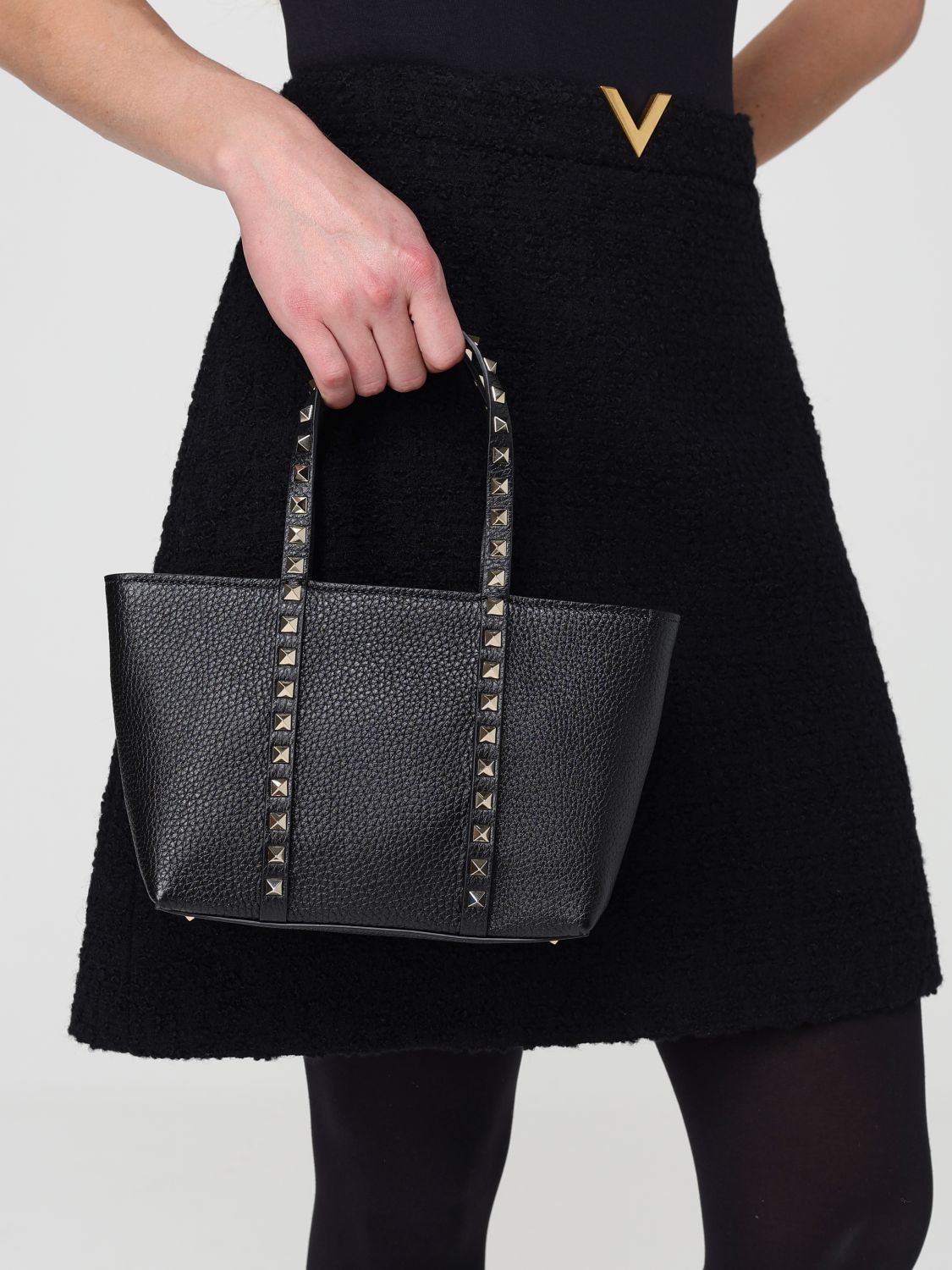 woman's shoulder bag