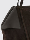 woman's tote bag