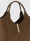 woman's tote bag