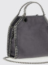 woman's shoulder bag