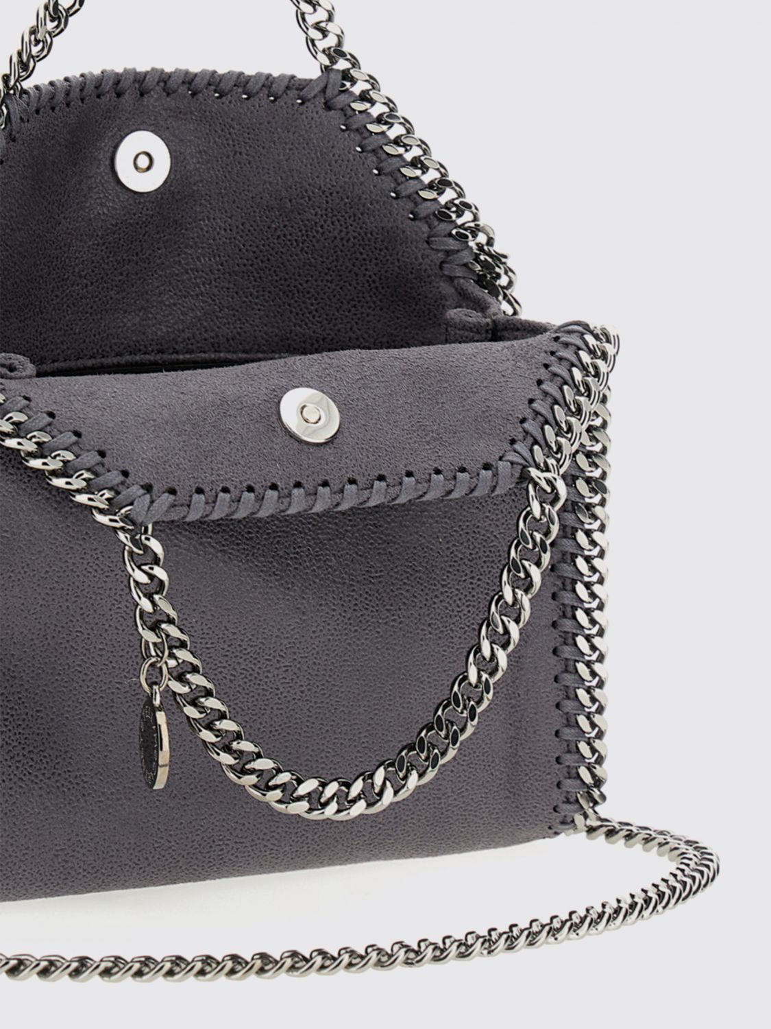 woman's shoulder bag