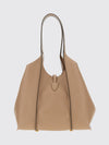 woman's shoulder bag