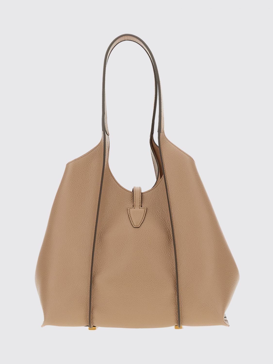 woman's shoulder bag