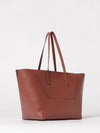 woman's shoulder bag
