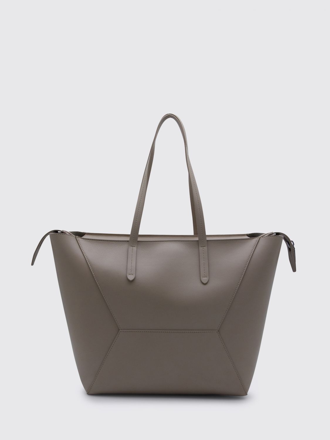 woman's shoulder bag