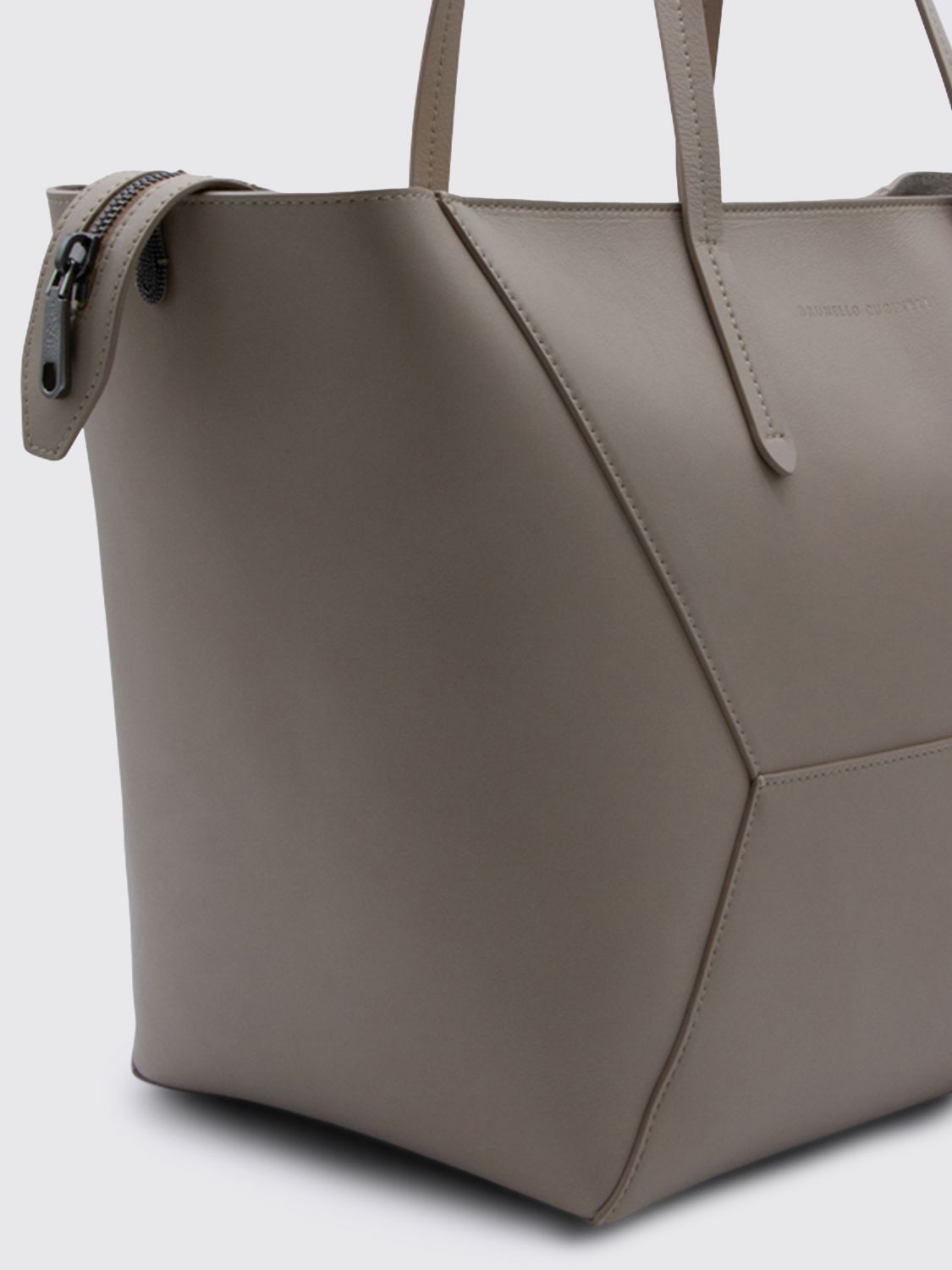 woman's shoulder bag