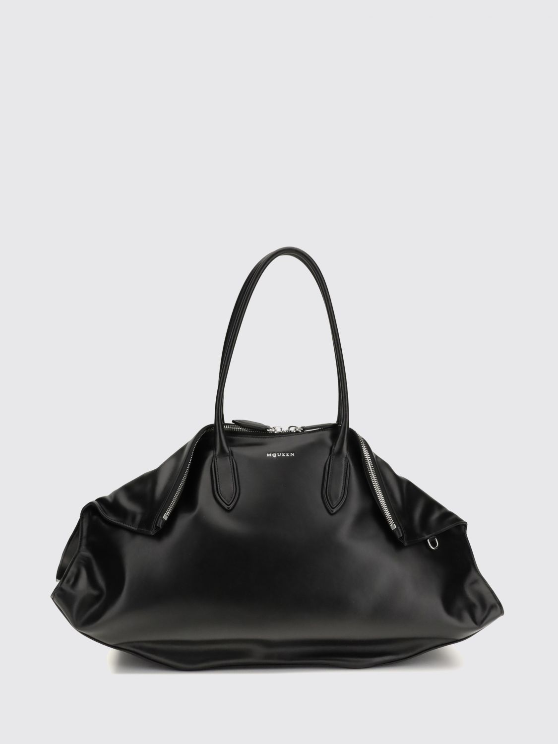 woman's shoulder bag