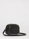 woman's shoulder bag