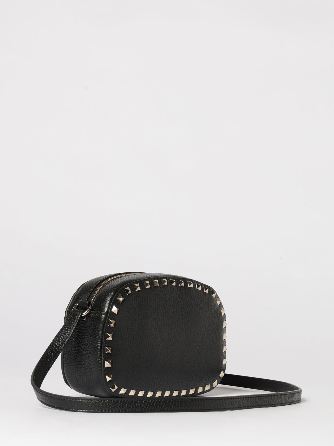woman's shoulder bag